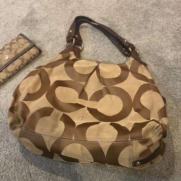 Used - Coach bag and wallet. - Picture 2 of 12